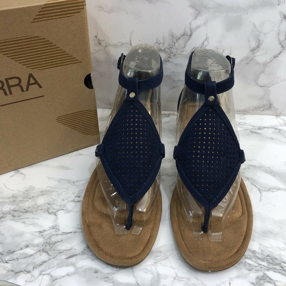 UGG Shoes - NEW Koolaburra by UGG Briona T-Strap Sandal 9.5